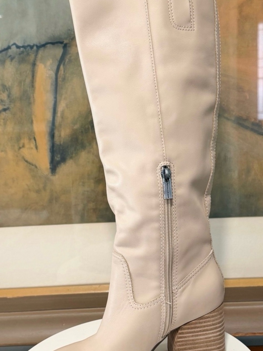Vince Camuto Leila Knee High Boot Size 8.5 - Picture 3 of 4